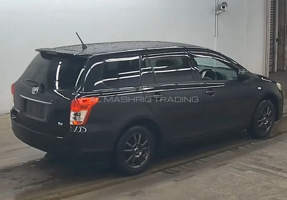 TOYOTA COROLLA FILEDER 2012 — photo 2