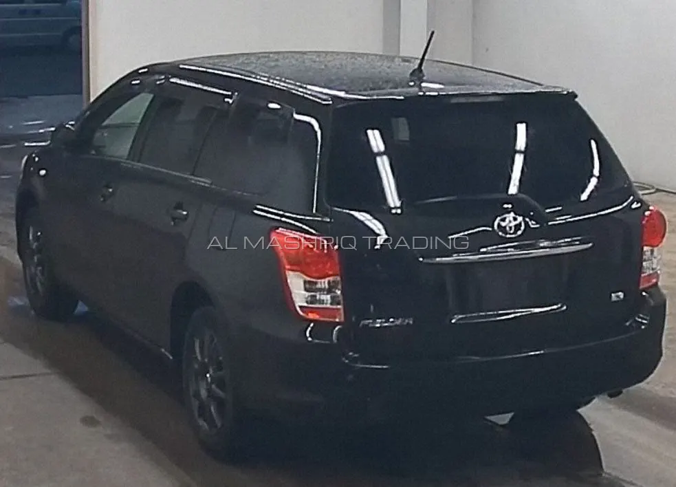 TOYOTA COROLLA FILEDER 2012 — photo 6