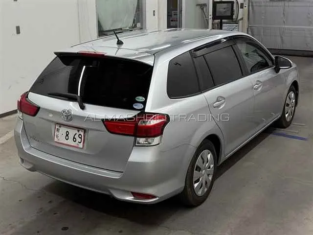 TOYOTA COROLLA FILEDER 2017 — photo 2