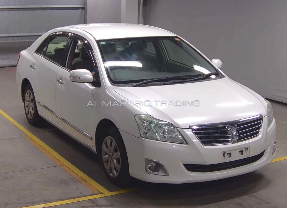 TOYOTA PREMIO 2012 — photo 6