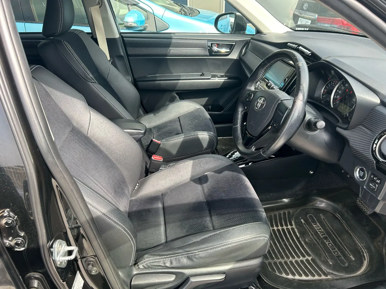 TOYOTA COROLLA FILEDER 2013 — photo 6
