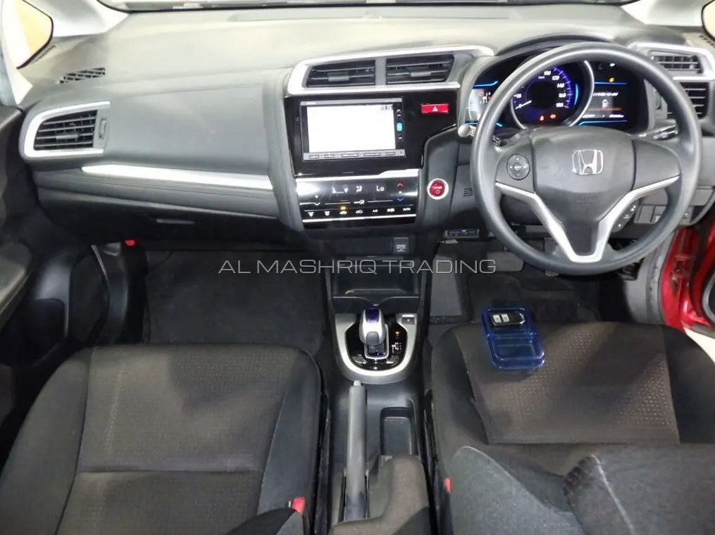 HONDA FIT 2016 — photo 2
