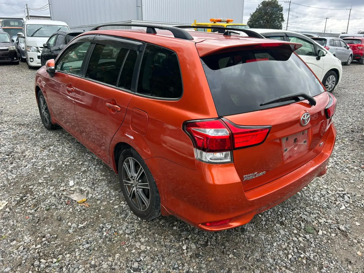 TOYOTA COROLLA FILEDER 2015 — photo 2