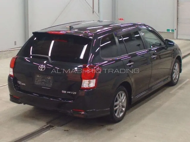 TOYOTA COROLLA FILEDER 2013 — photo 2