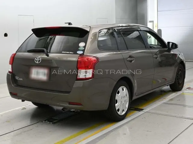 TOYOTA COROLLA FILEDER 2014 — photo 2