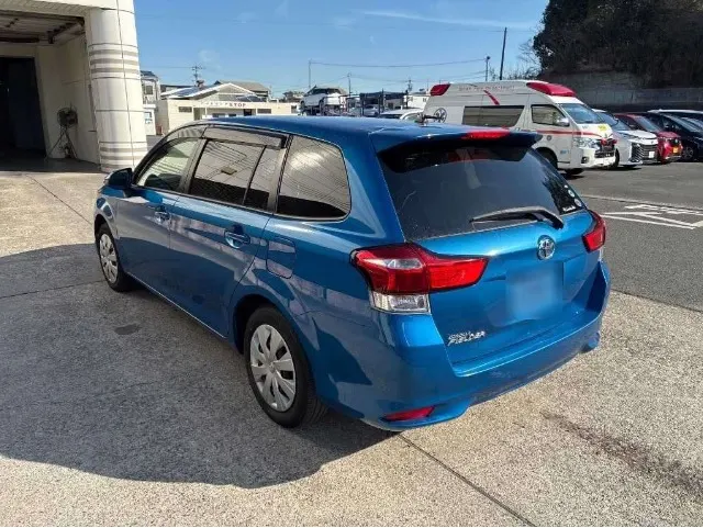 TOYOTA COROLLA FILEDER 2015 — photo 6