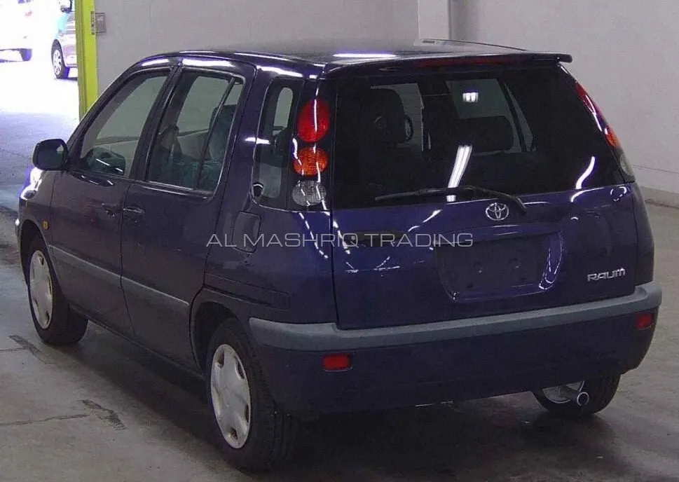 TOYOTA RAUM 1997 — photo 6