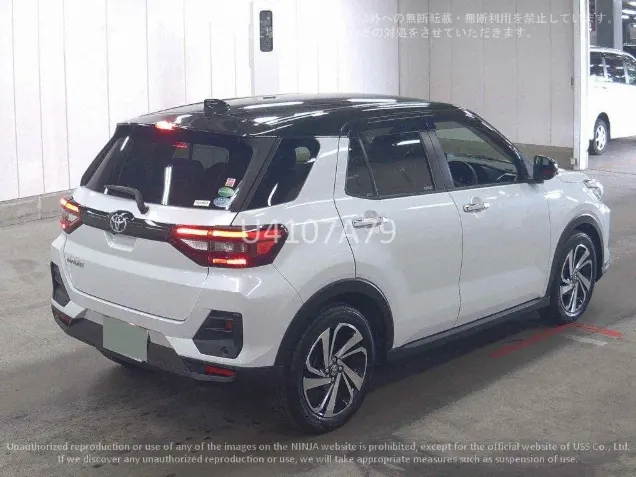 TOYOTA RAIZE 2020 — photo 2