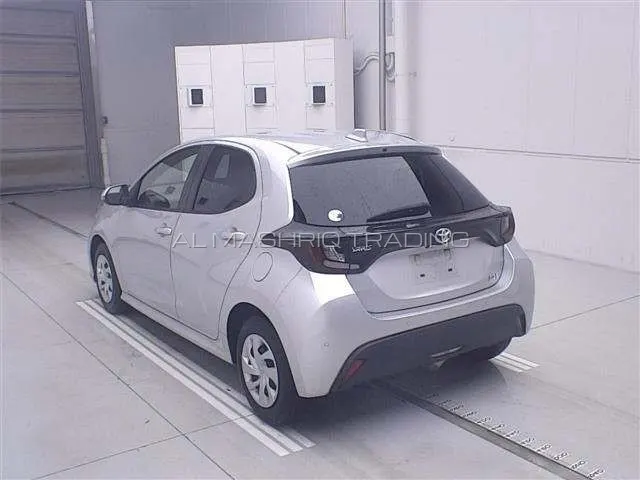 TOYOTA YARIS 2021 — photo 3