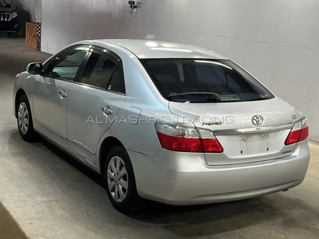 TOYOTA PREMIO 2012 — photo 2