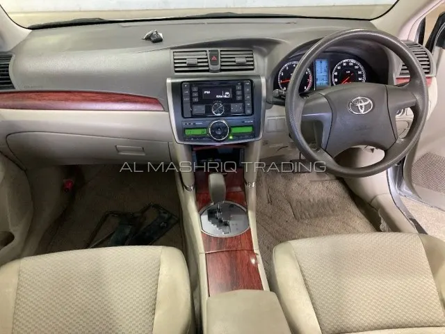 TOYOTA PREMIO 2012 — photo 5