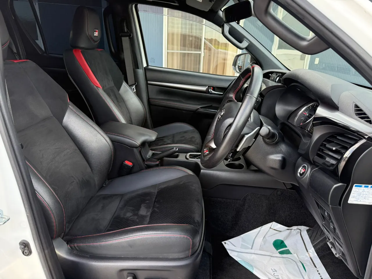 TOYOTA HILUX 2022 — photo 6