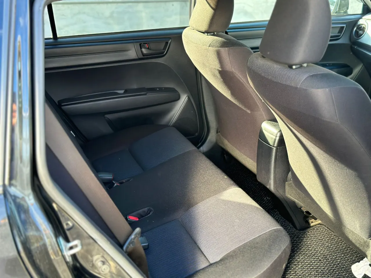 TOYOTA COROLLA FILEDER 2015 — photo 6