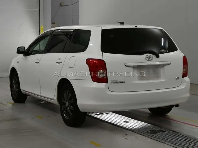 TOYOTA COROLLA FILEDER 2010 — photo 6