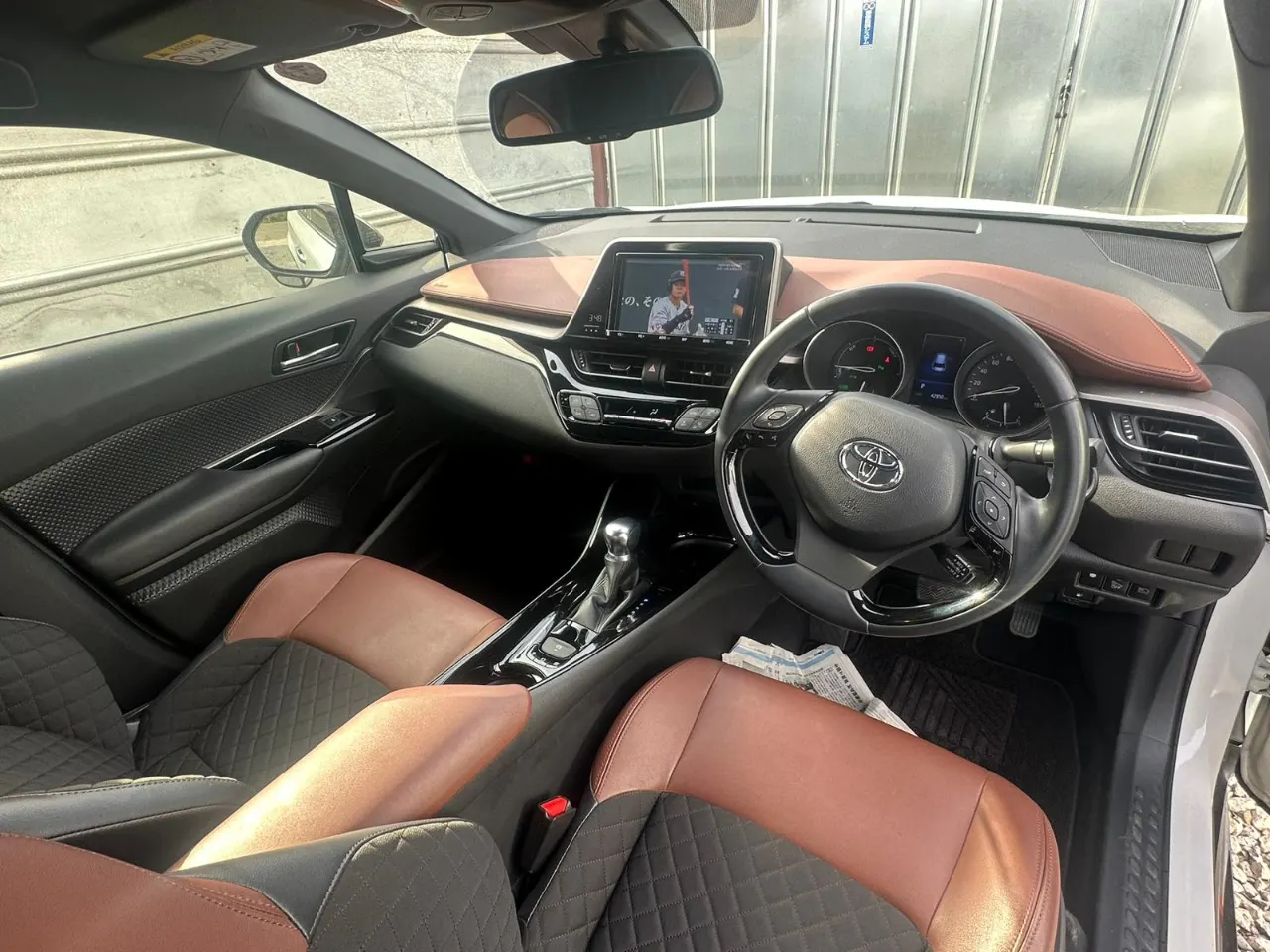 TOYOTA C-HR 2019 — photo 6
