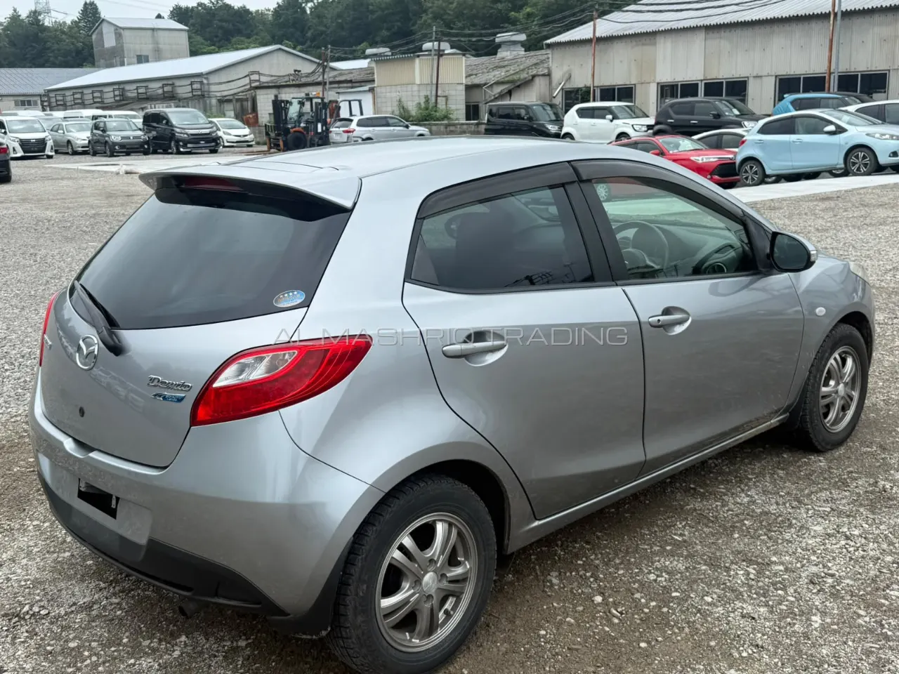 MAZDA DEMIO 2011 — photo 6