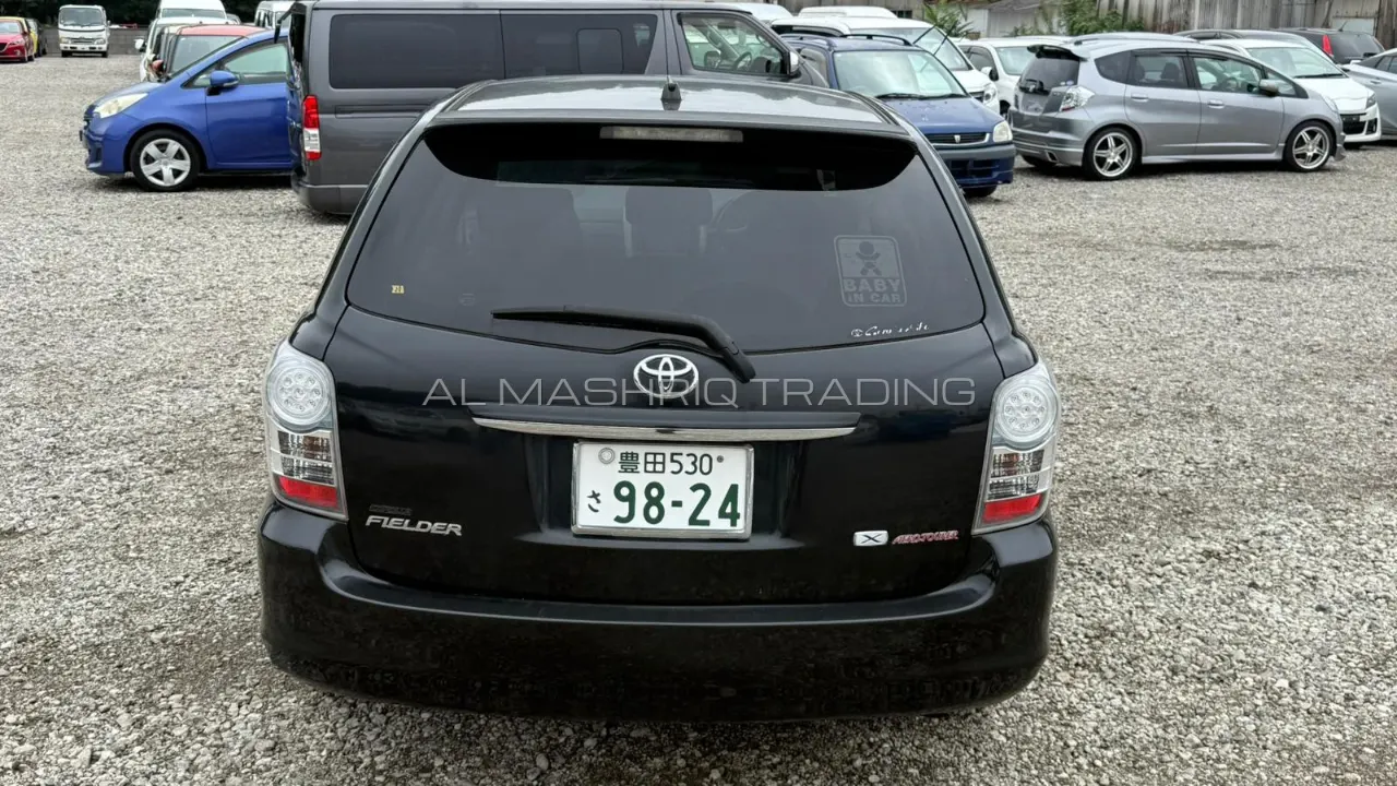 TOYOTA COROLLA FILEDER 2010 — photo 6