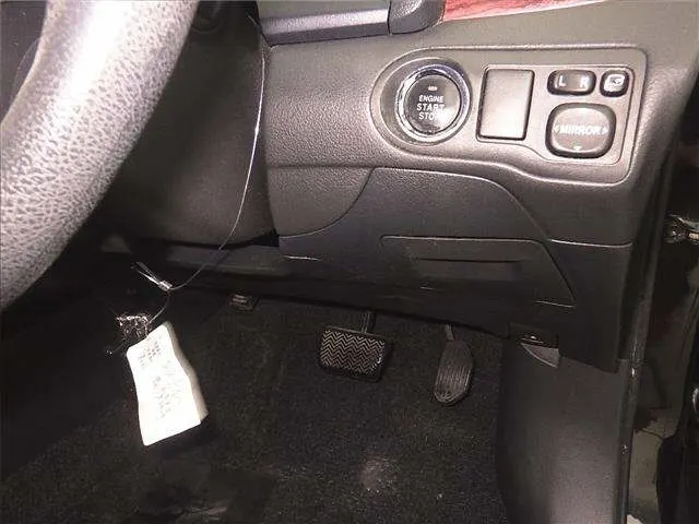 TOYOTA PREMIO 2011 — photo 5