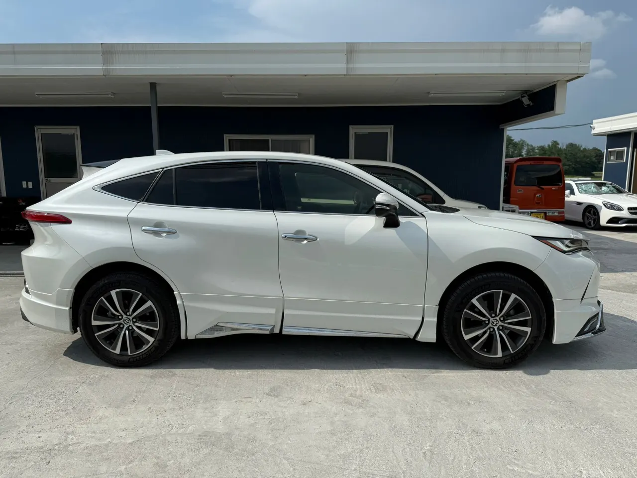TOYOTA HARRIER 2020 — photo 6