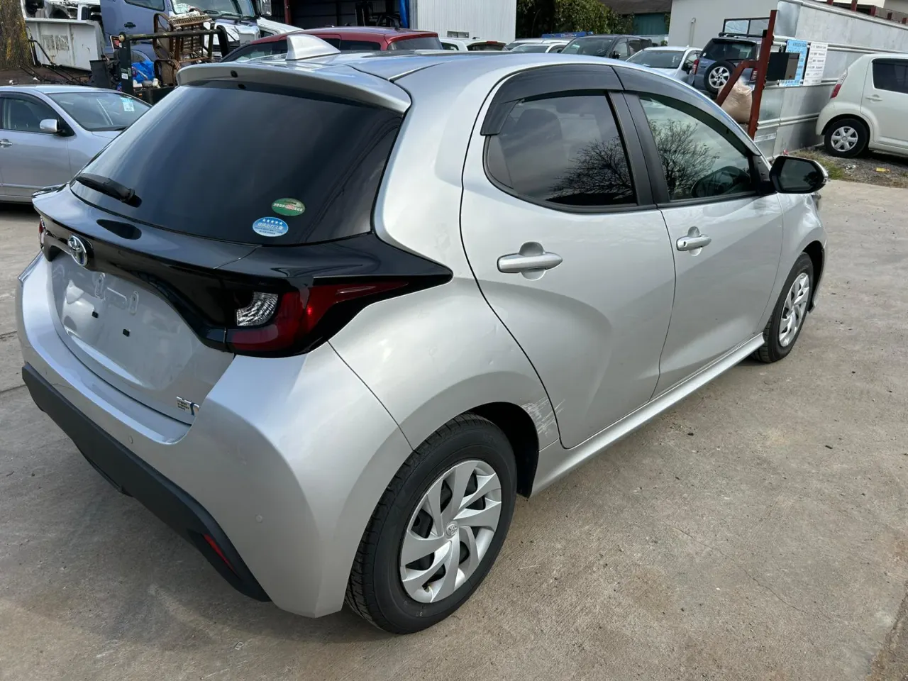 TOYOTA YARIS 2020 — photo 2