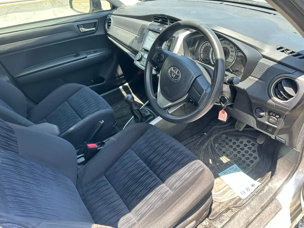 TOYOTA COROLLA FILEDER 2013 — photo 6