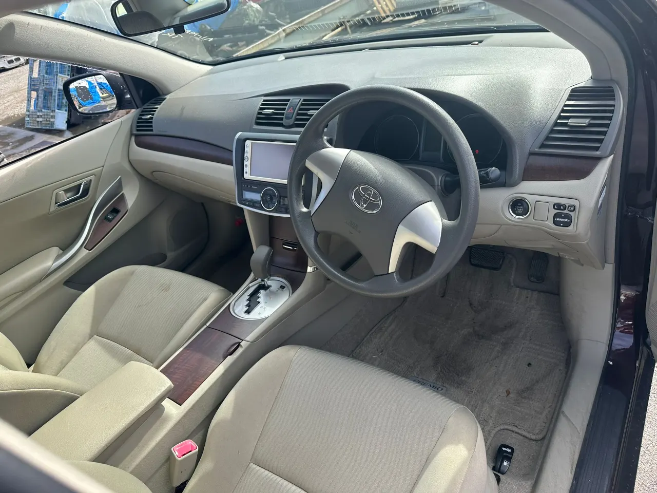 TOYOTA PREMIO 2010 — photo 5