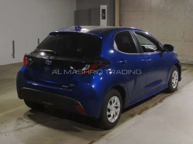 TOYOTA YARIS 2021 — photo 2