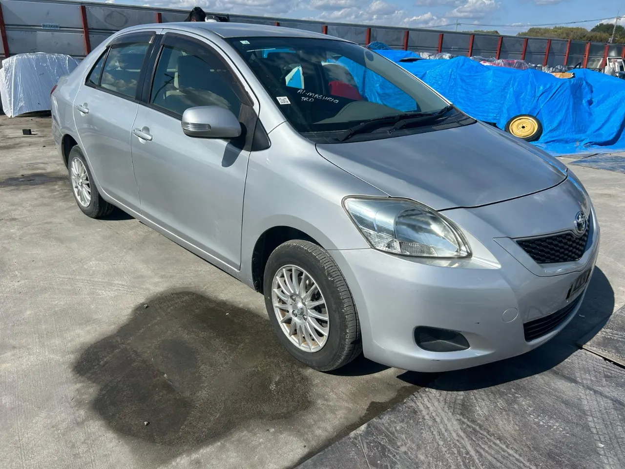 TOYOTA BELTA 2010 — photo 2