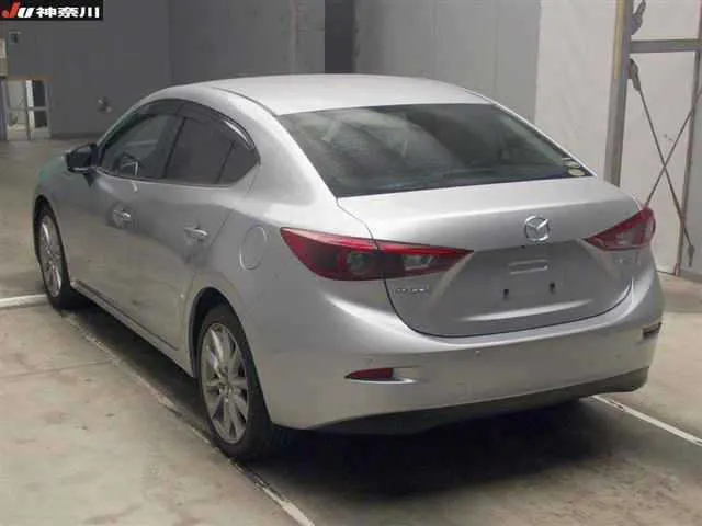 MAZDA AXELA 2018 — photo 6