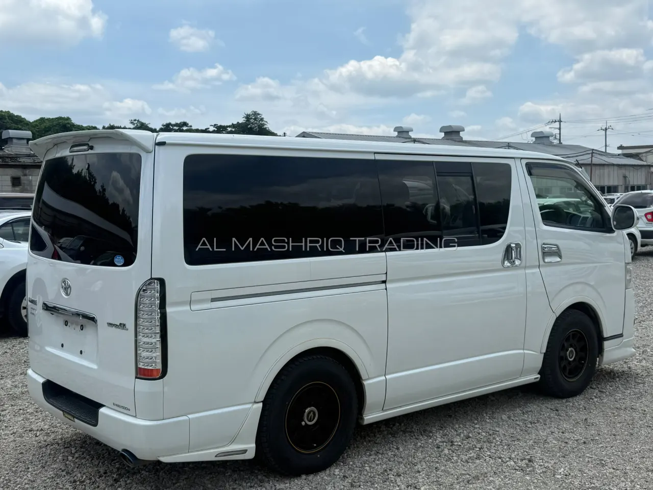 TOYOTA HIACE VAN 2013 — photo 6
