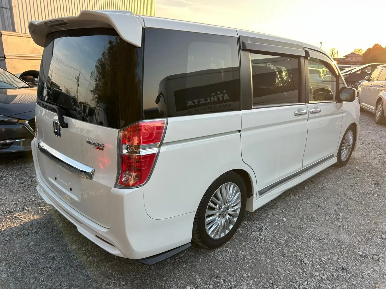 HONDA STEP WAGON 2012 — photo 6