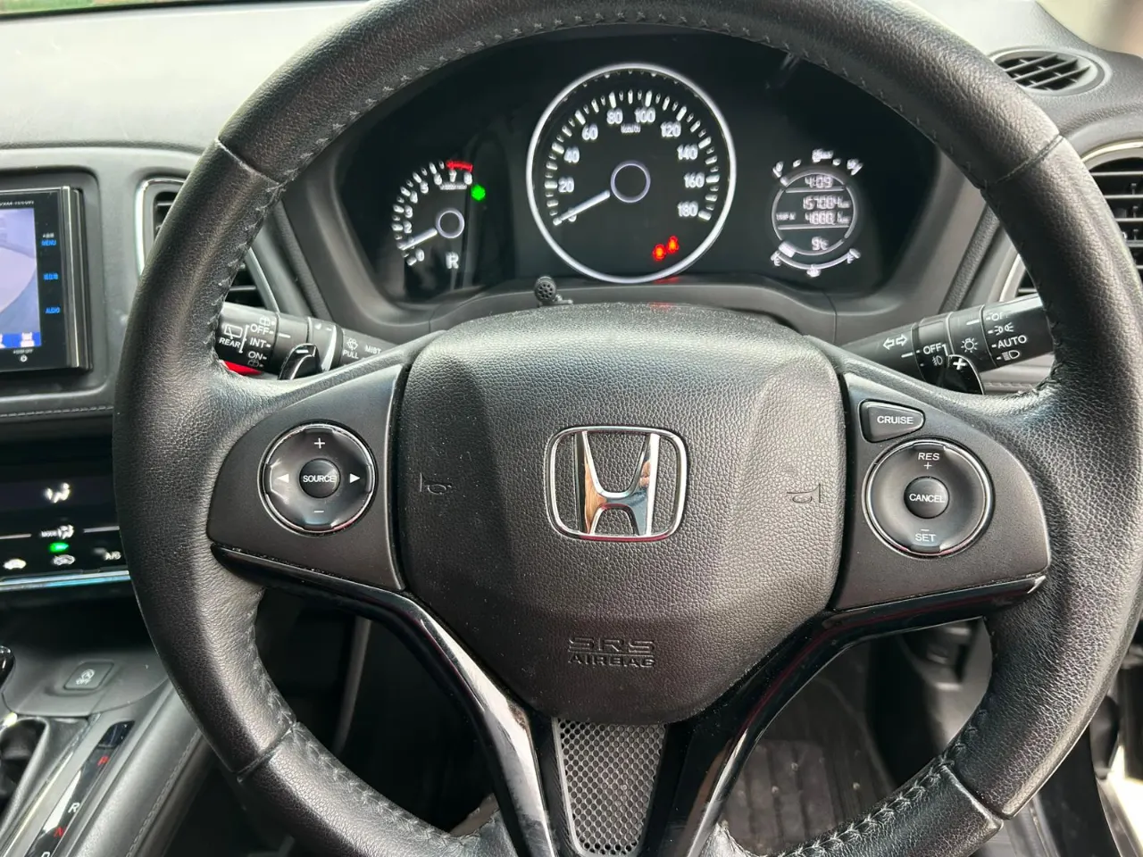 HONDA VEZEL 2015 — photo 6