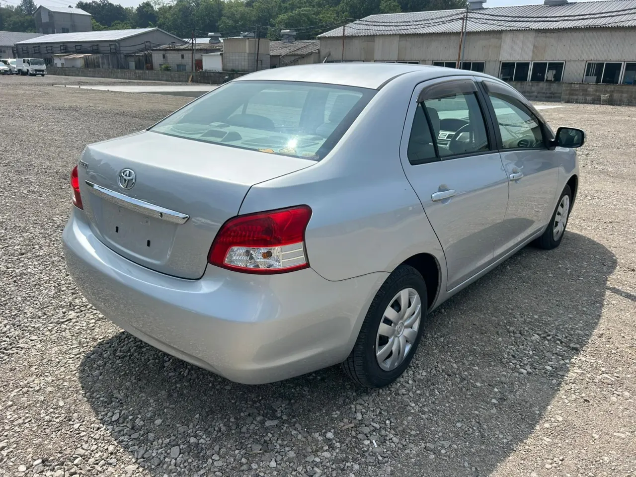 TOYOTA BELTA 2010 — photo 6