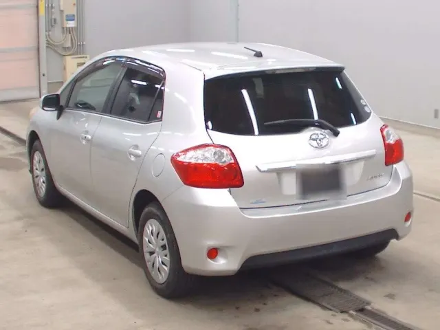 TOYOTA AURIS 2009 — photo 6