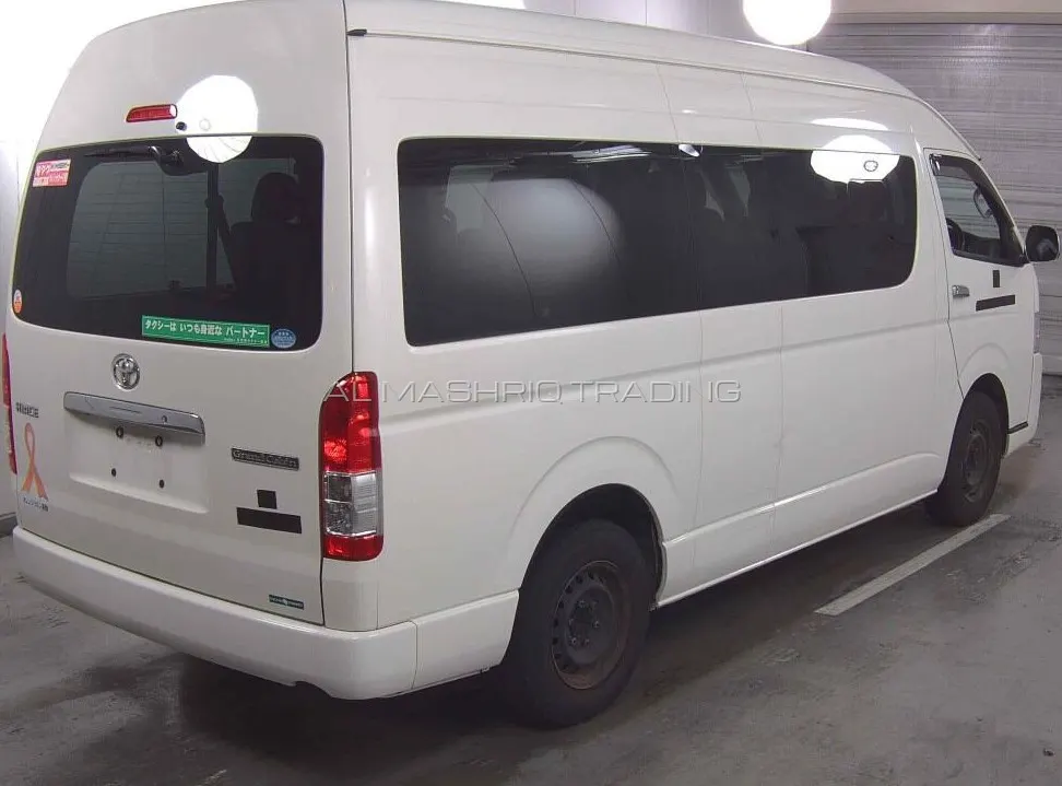 TOYOTA HIACE WAGON 2014 — photo 2