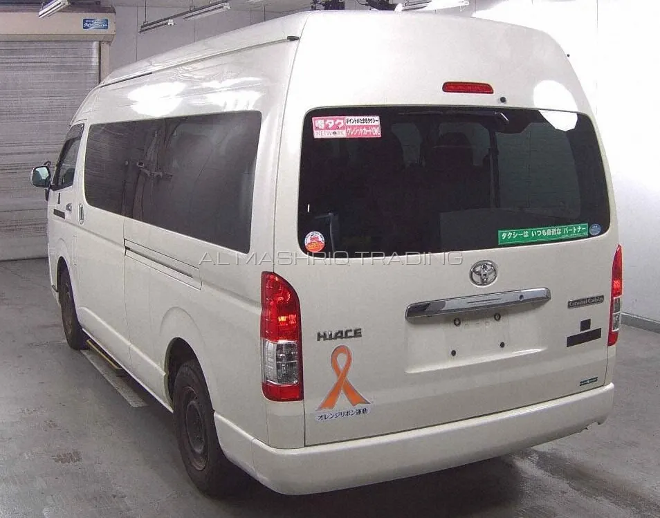 TOYOTA HIACE WAGON 2014 — photo 6