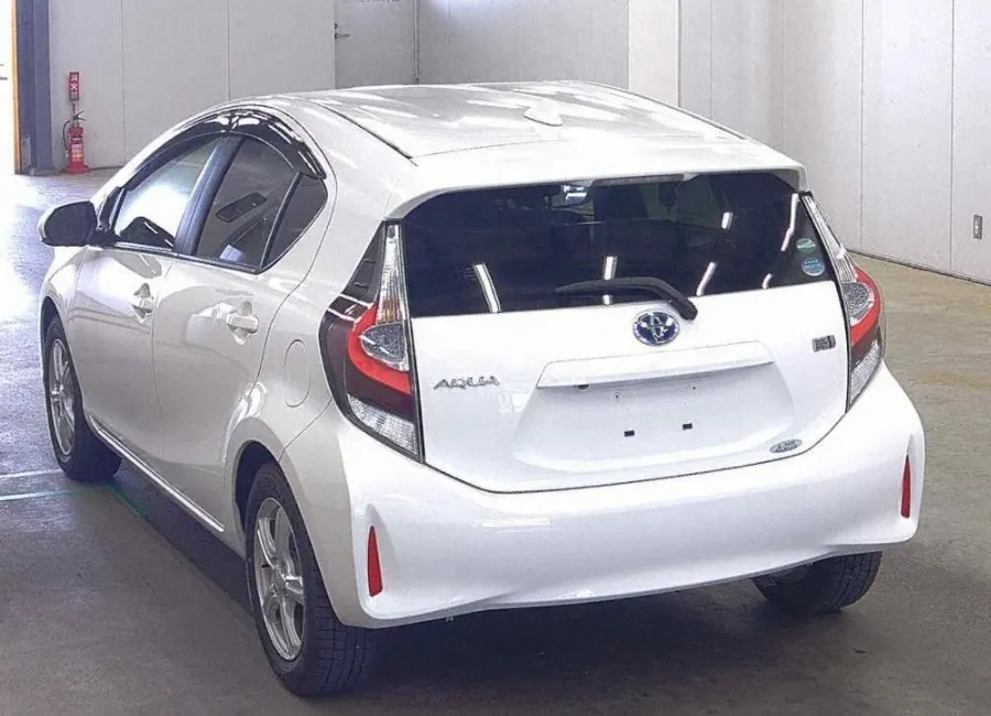 TOYOTA AQUA 2021 — photo 6