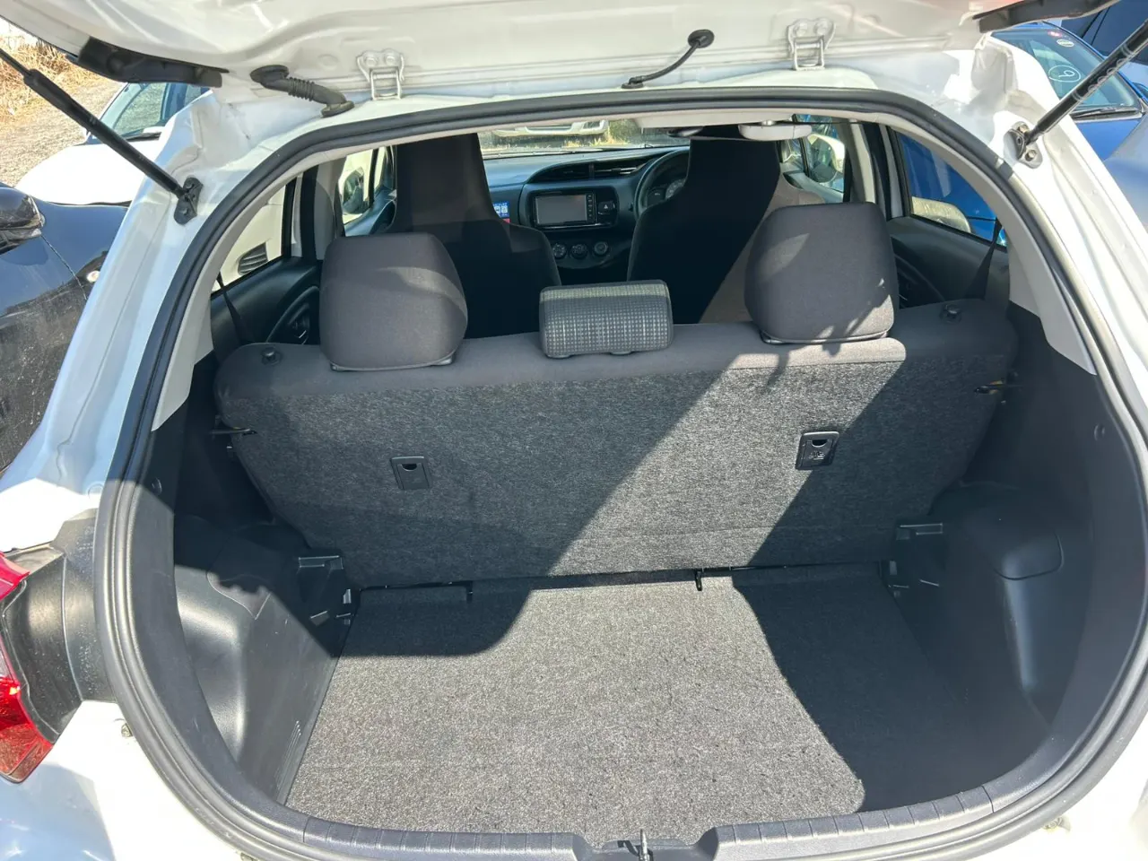 TOYOTA VITZ 2019 — photo 6