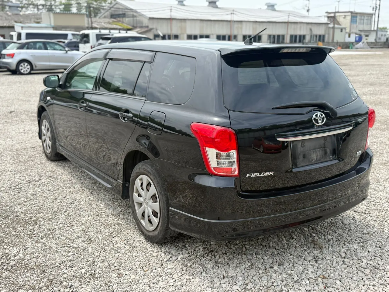 TOYOTA COROLLA FILEDER 2009 — photo 2