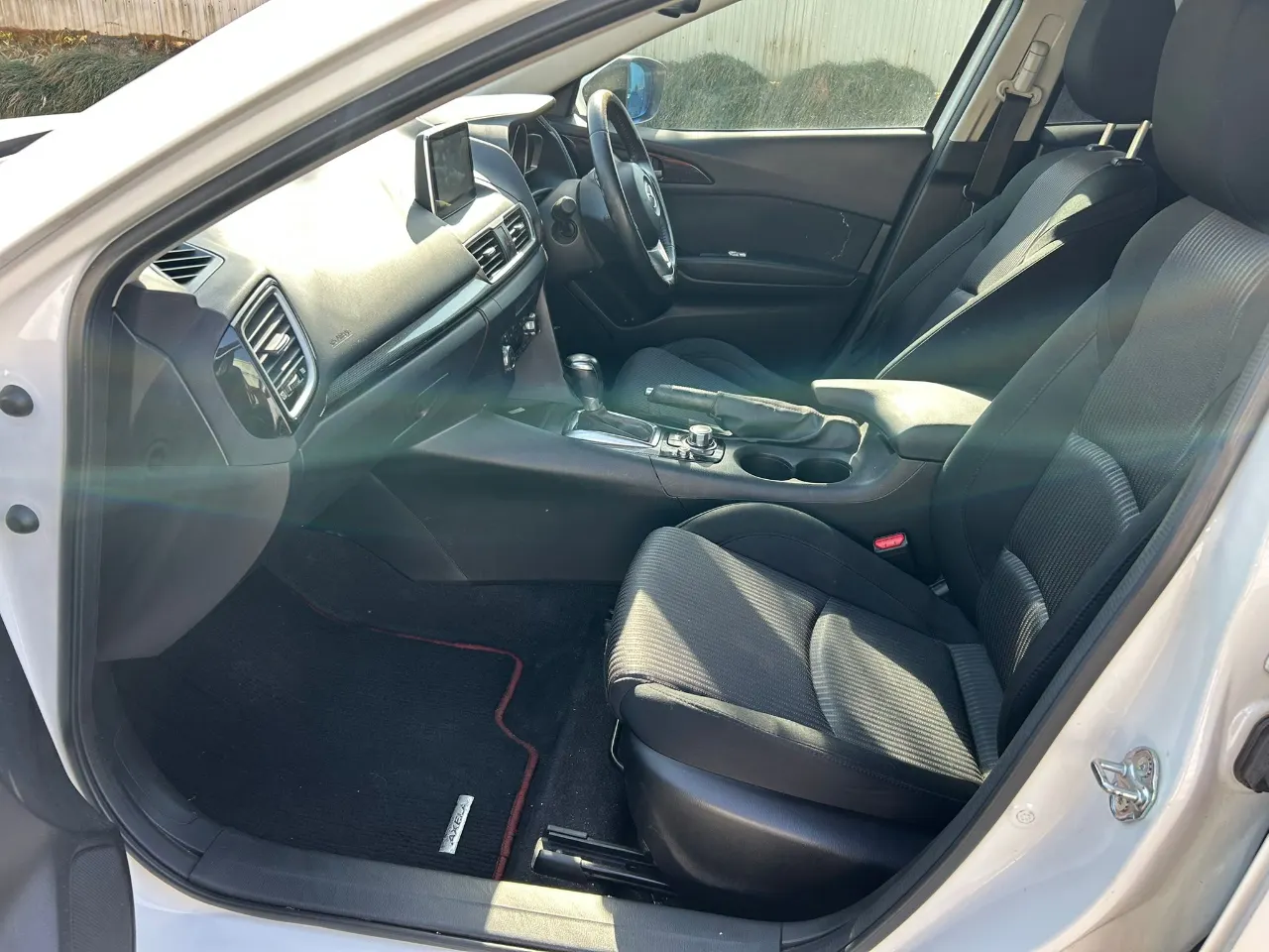MAZDA AXELA 2015 — photo 6