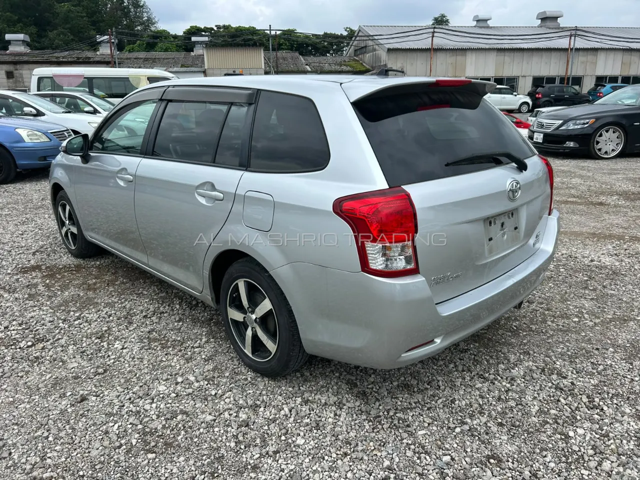 TOYOTA COROLLA FILEDER 2012 — photo 2