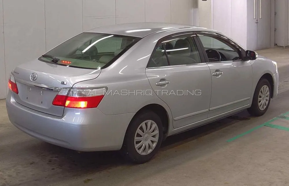 TOYOTA PREMIO 2008 — photo 2