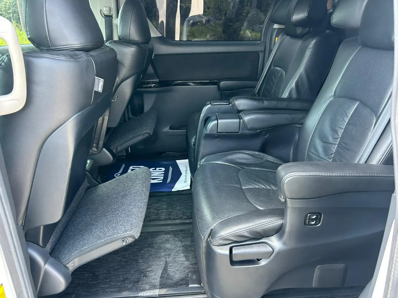 TOYOTA VELFIRE 2012 — photo 6