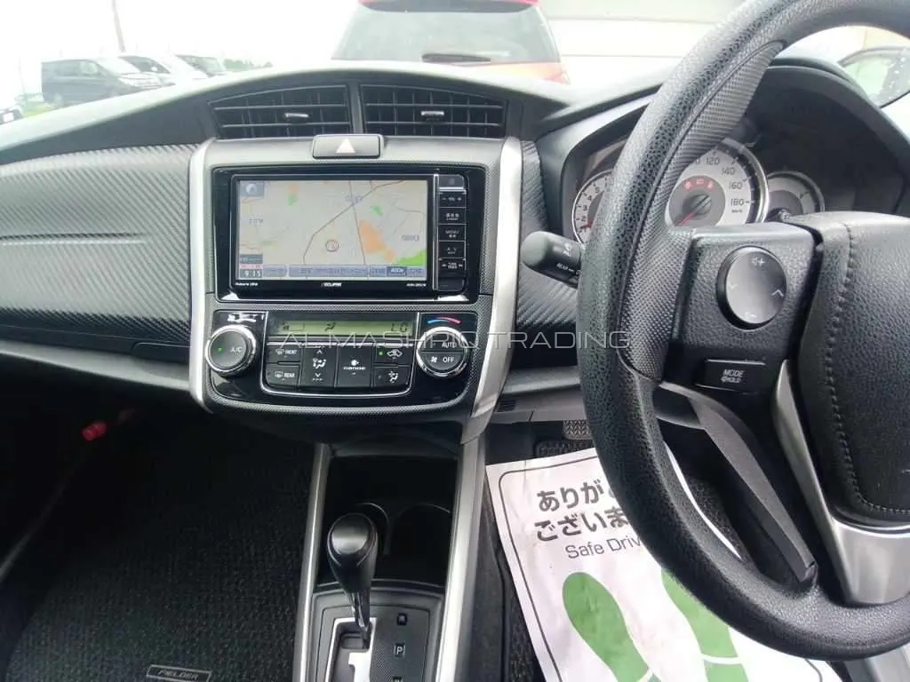 TOYOTA COROLLA FILEDER 2012 — photo 6