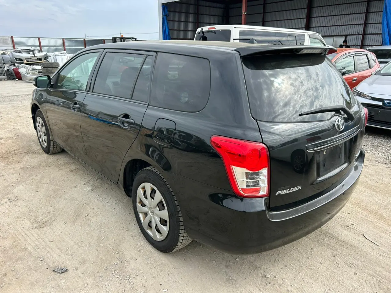 TOYOTA COROLLA FILEDER 2012 — photo 2