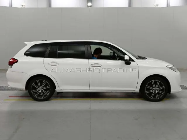 TOYOTA COROLLA FILEDER 2017 — photo 6
