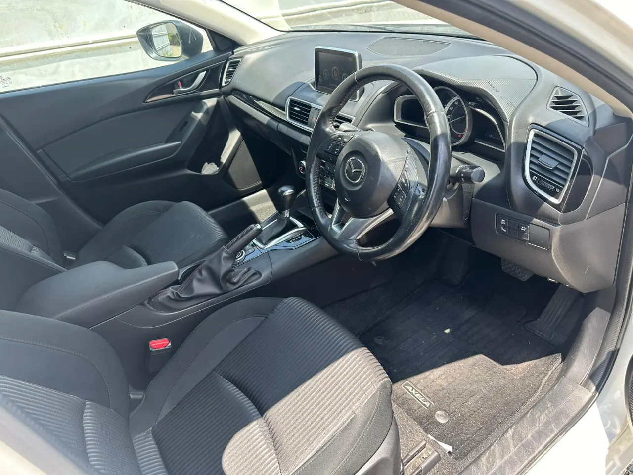 MAZDA AXELA 2015 — photo 6