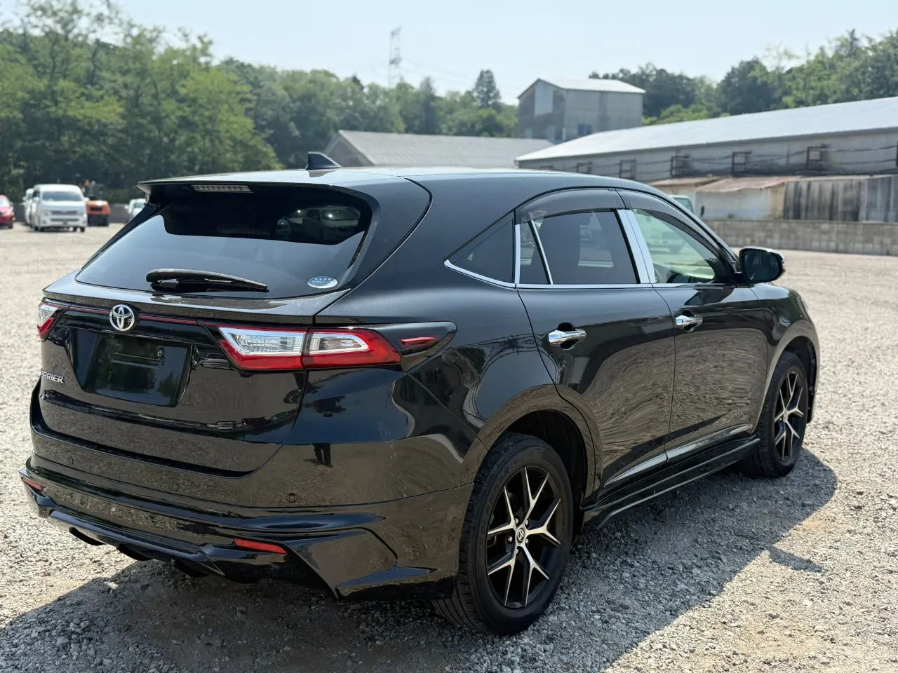 TOYOTA HARRIER 2020 — photo 2