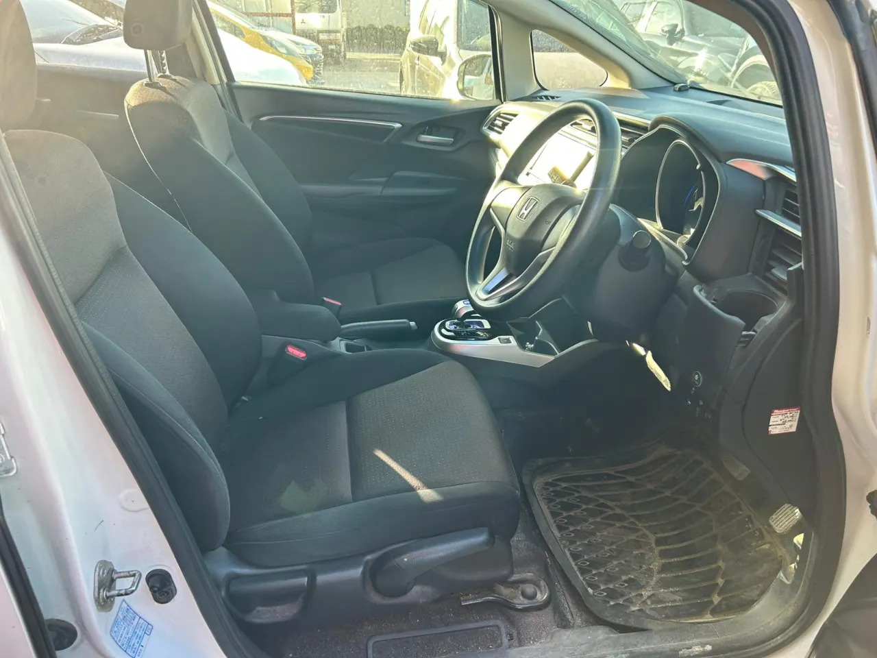 HONDA FIT 2015 — photo 6