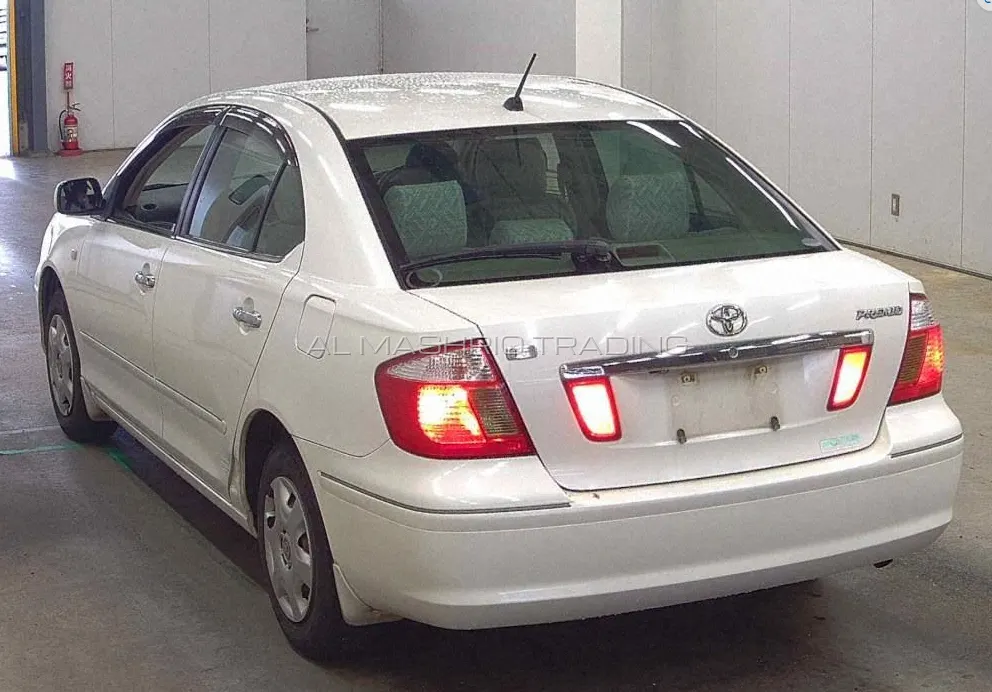 TOYOTA PREMIO 2003 — photo 5